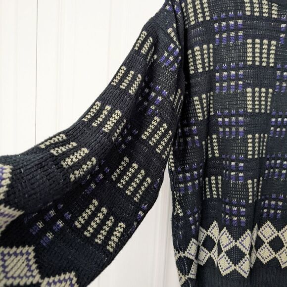 VINTAGE Textured geometric crew neck sweater Medium @Z - Picture 4 of 10